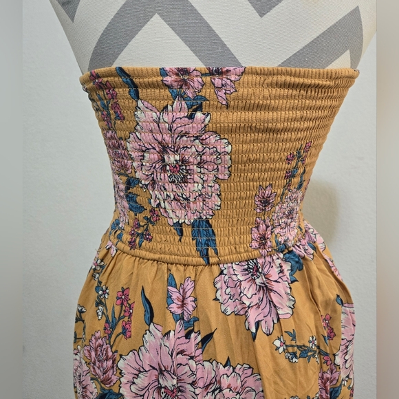 NWT Band of Gypsies Strapless Jumpsuit Mustard Yellow Pink Florals Sz Small - Picture 6 of 11